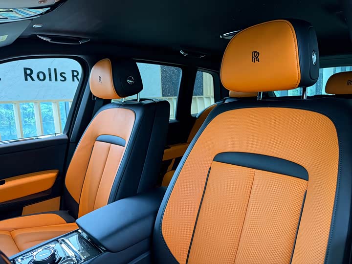 Rolls-Royce Cullinan, 2025 — фото 7 из 9