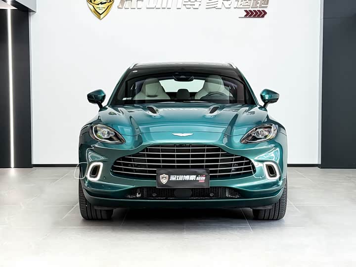 Aston Martin DBX, 2023 — фото 2 из 9
