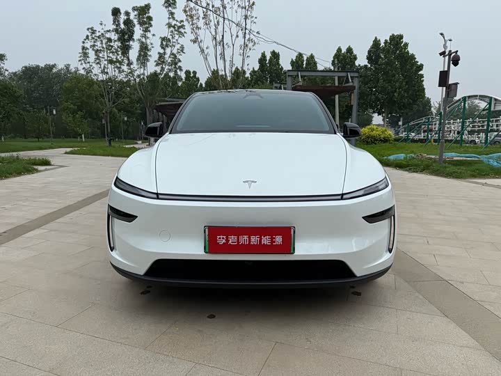 Tesla Model Y, 2024 — фото 2 из 9