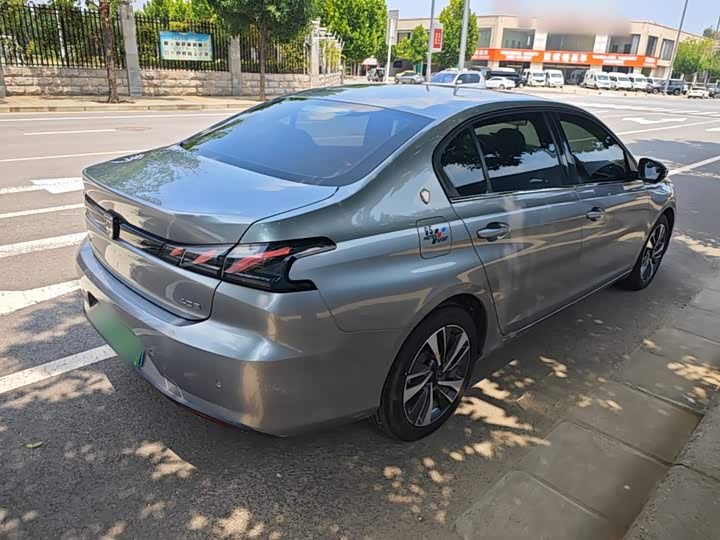 Peugeot 408, 2025 — фото 7 из 9