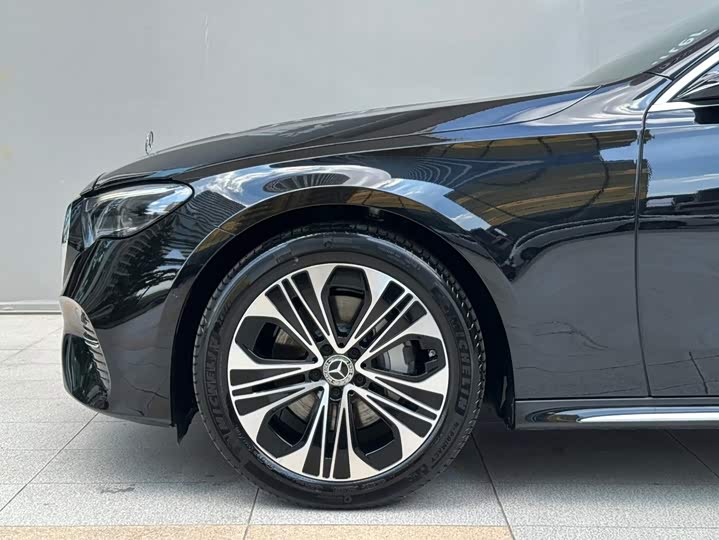 Mercedes-Benz E-Class, 2026 — фото 5 из 9