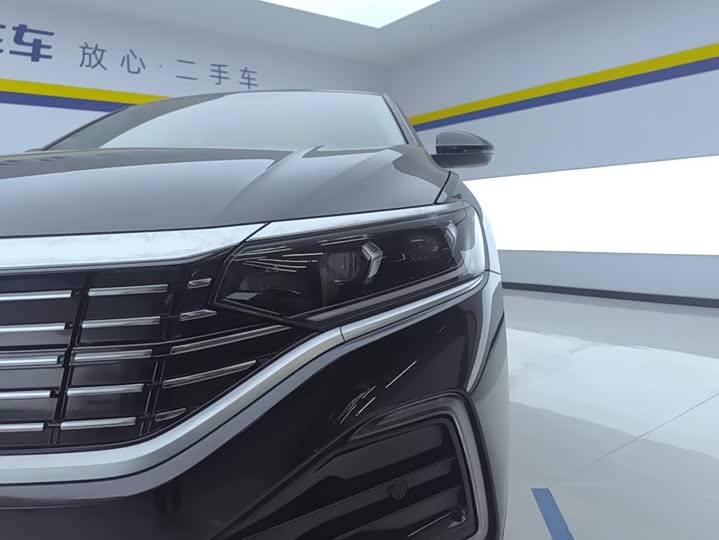 Volkswagen Passat Hybrid, 2023 — фото 5 из 9