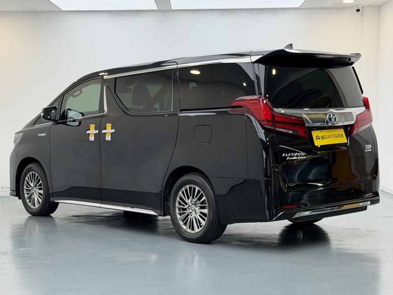 Toyota Alphard, 2022 — фото 5 из 12