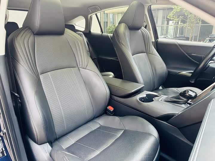 Toyota Harrier, 2022 — фото 7 из 9