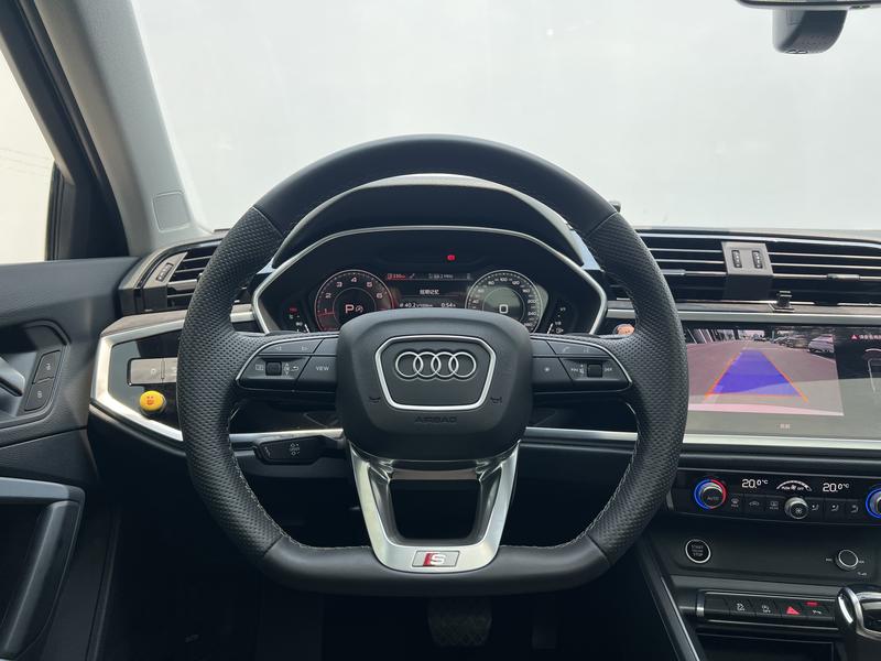 Audi Q3 Sportback, 2023 — фото 12 из 12