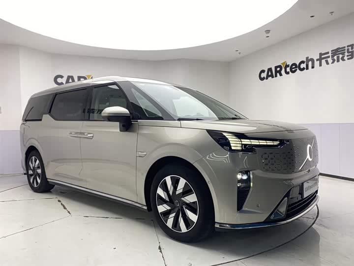 Volvo EM90, 2024 — фото 2 из 9