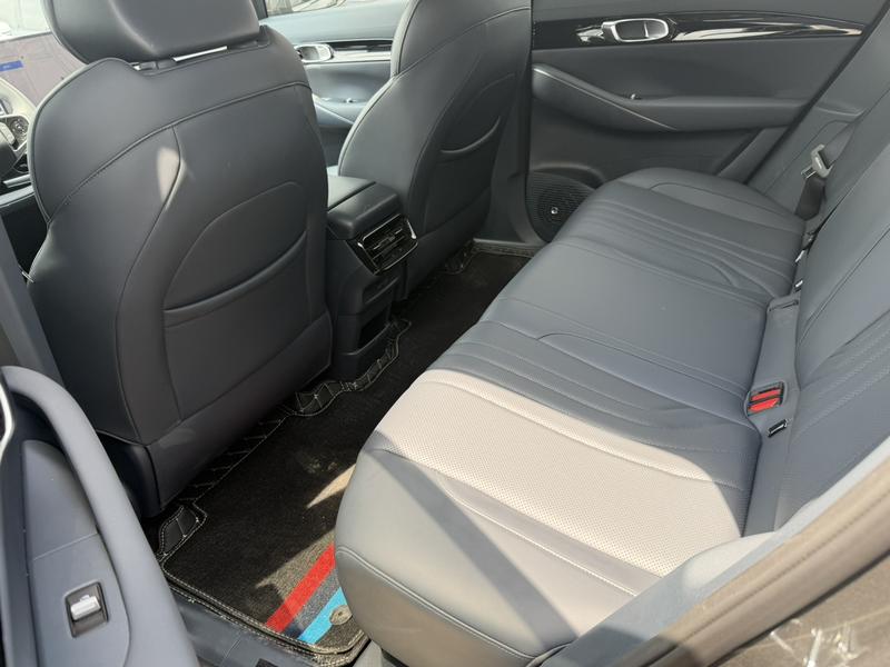 Geely Galaxy E5, 2025 — фото 8 из 9