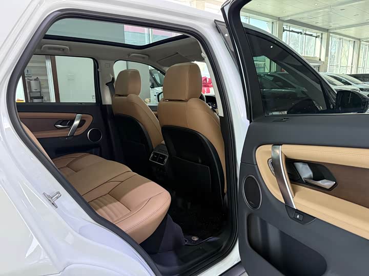 Land Rover Discovery Sport, 2024 — фото 9 из 9