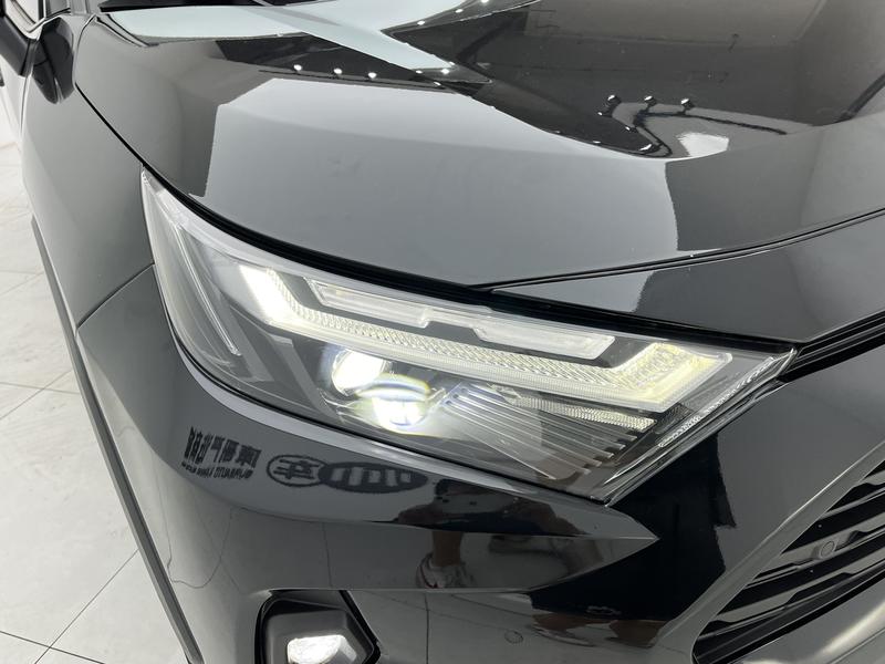 Toyota RAV4, 2023 — фото 7 из 12