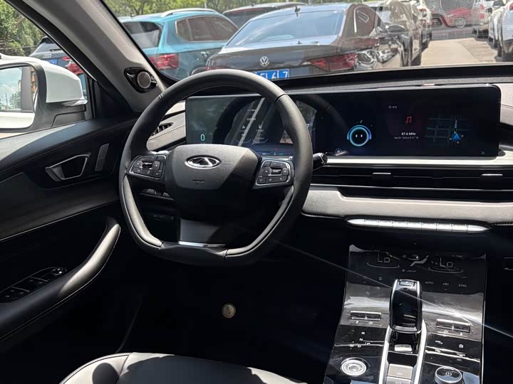 Chery Tiggo 8 Plus, 2023 — фото 8 из 9