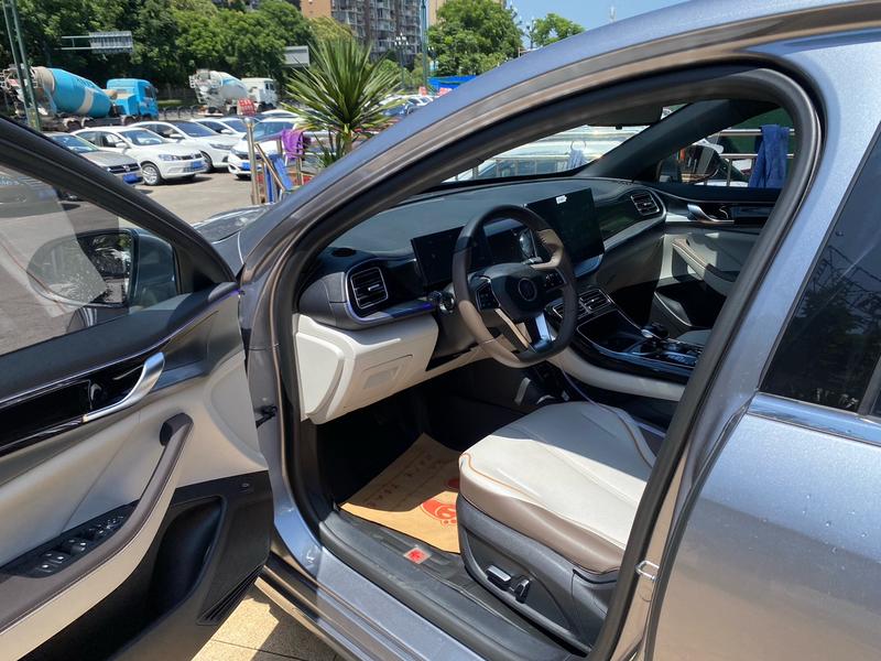 BYD Qin Plus, 2022 — фото 11 из 12