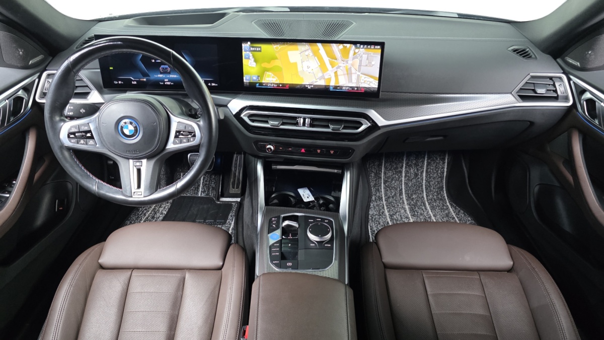 BMW i4, 2023 — фото 7 из 12