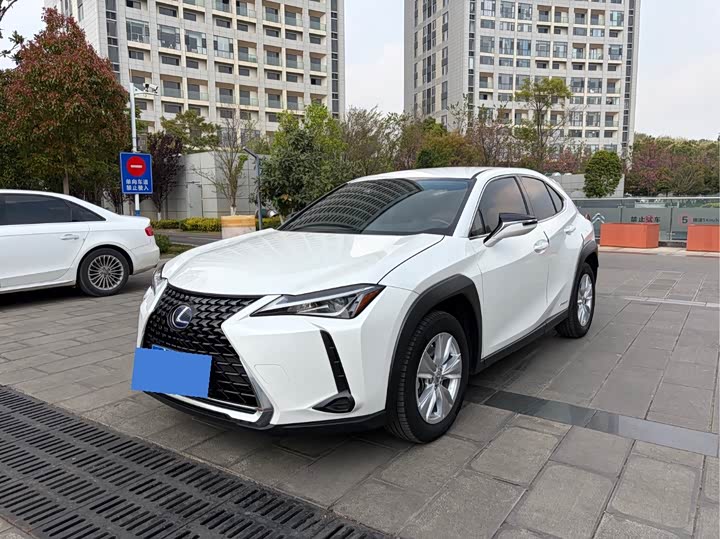 Lexus UX, 2021 — купить в Ульяновске под ключ