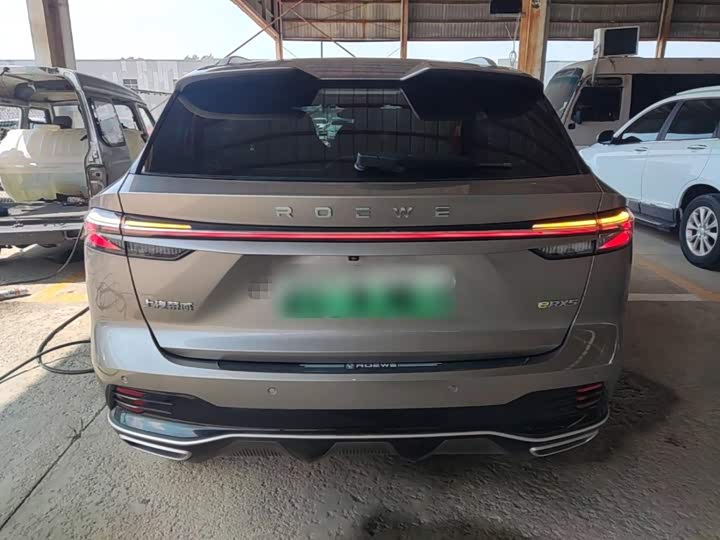 Roewe RX5 Hybrid, 2023 — фото 6 из 9
