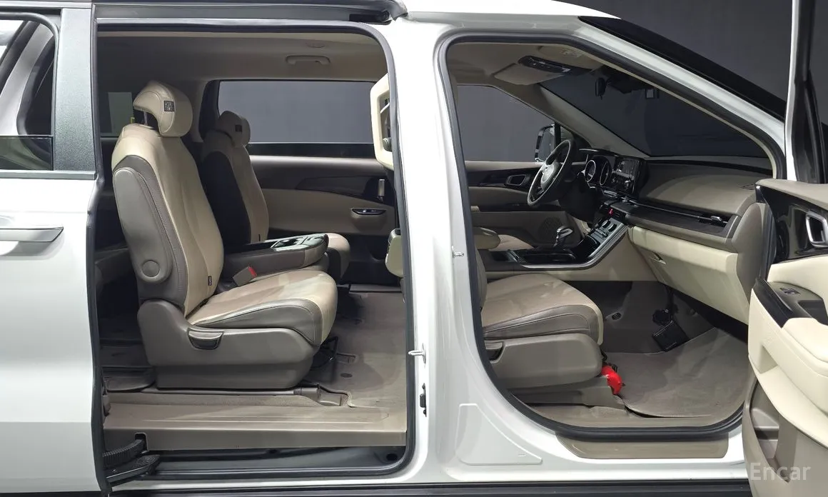 Kia Carnival, 2022 — фото 11 из 12