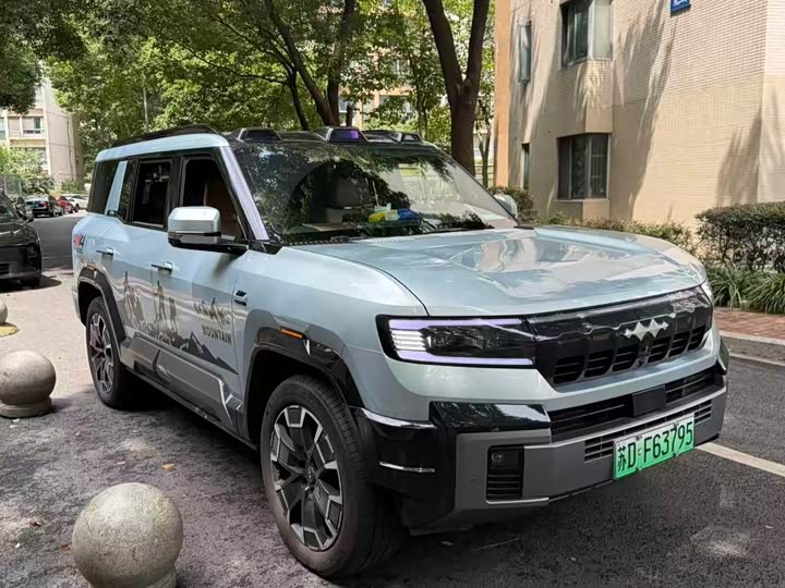 BYD FangChengBao Leopard 8, 2024 — фото 3 из 9