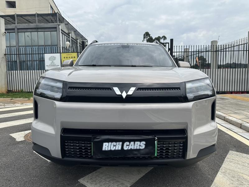 Wuling Starlight 560 Hybrid/EV, 2025 — фото 2 из 12