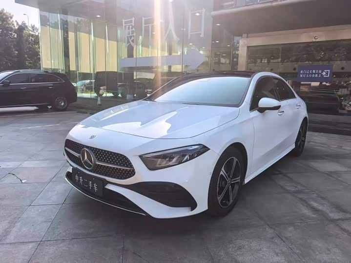 Mercedes-Benz A-Class, 2023 — фото 2 из 9