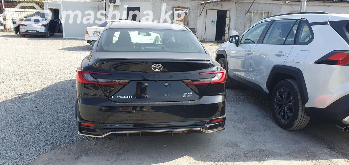 Toyota Camry, 2025 — фото 3 из 4