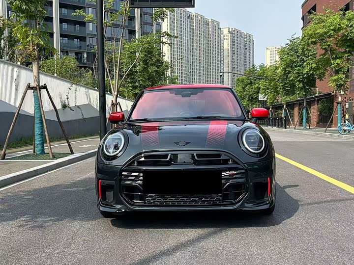 Mini Mini JCW, 2025 — фото 2 из 9