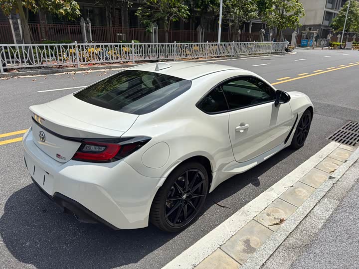 Toyota GR86, 2022 — фото 6 из 9