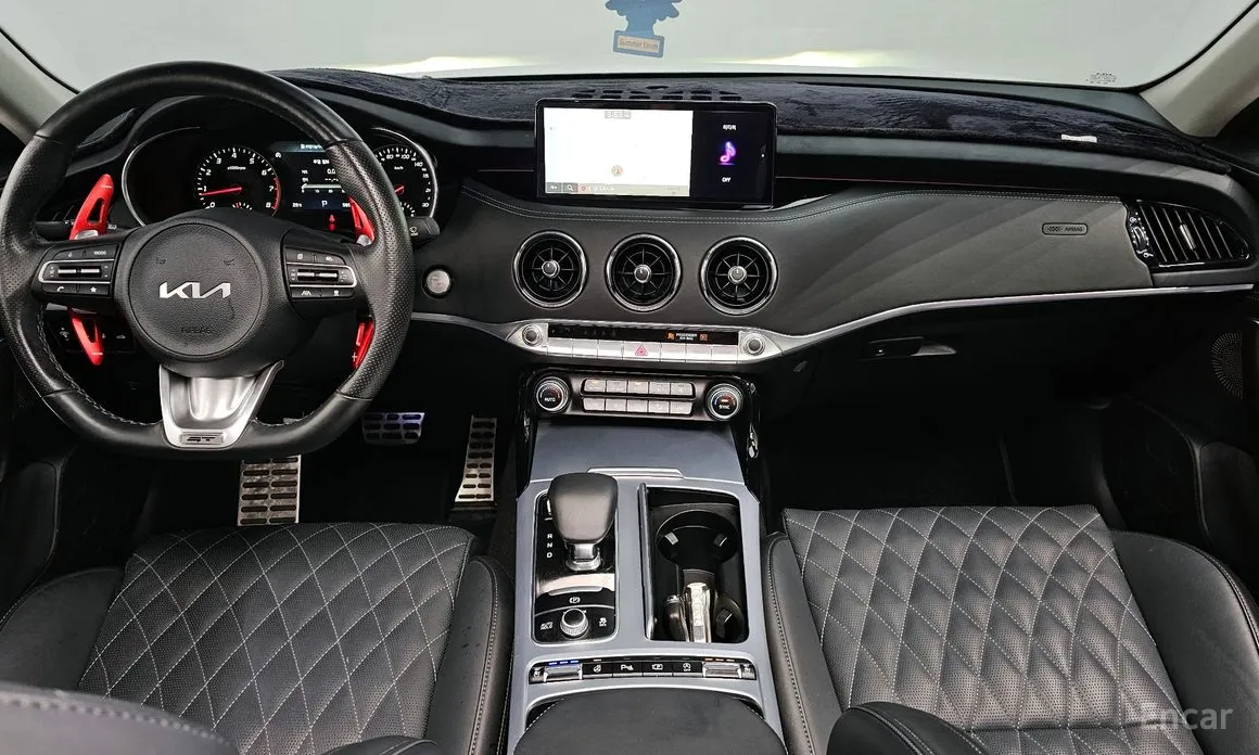 Kia Stinger, 2022 — фото 7 из 12