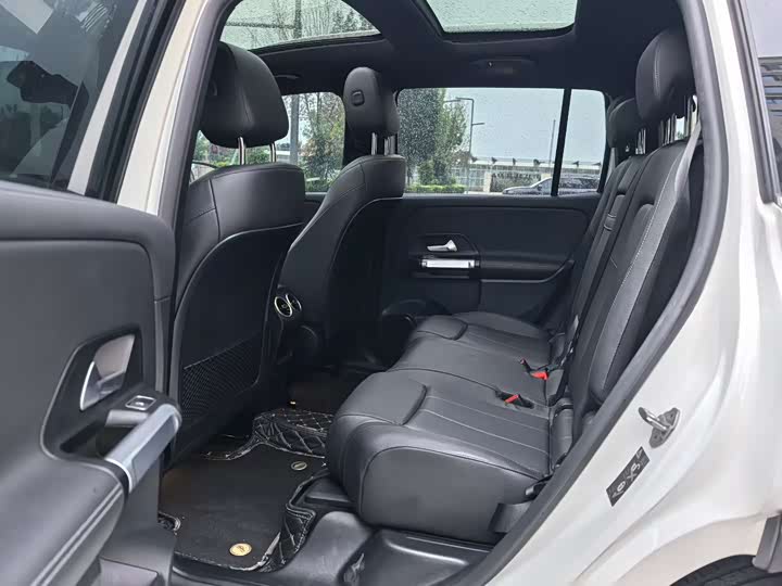 Mercedes-Benz EQB, 2022 — фото 5 из 9
