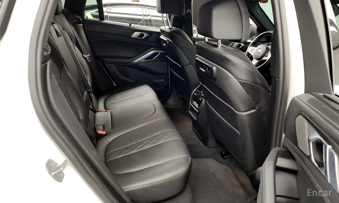 BMW X6, 2022 — фото 12 из 12