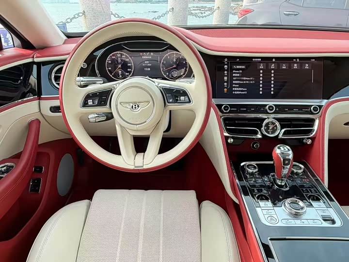 Bentley Flying Spur, 2023 — фото 3 из 5