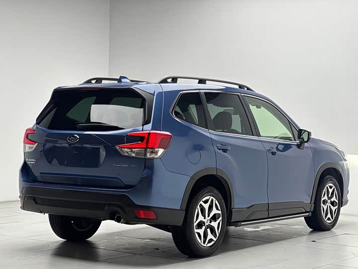 Subaru Forester, 2022 — фото 9 из 9