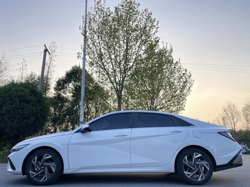 Hyundai Elantra N line, 2025 — фото 4 из 12