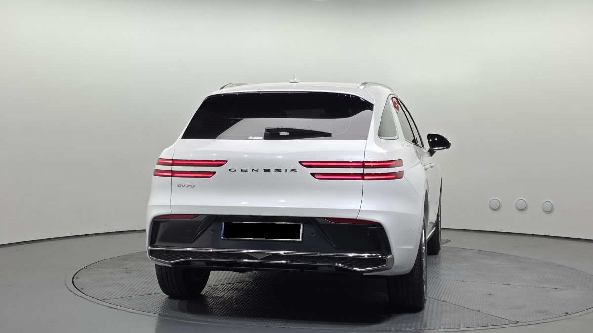 Genesis GV70, 2024 — фото 4 из 12