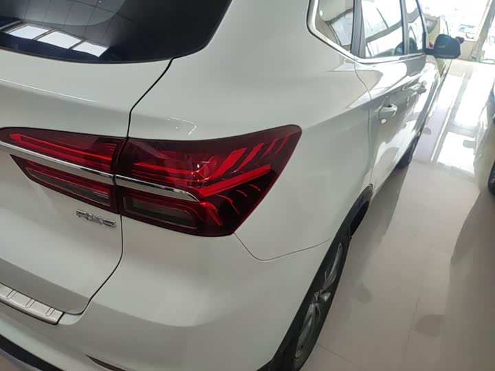 Roewe RX5, 2022 — фото 8 из 9