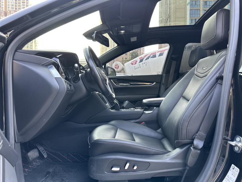 Cadillac XT5, 2022 — фото 9 из 11
