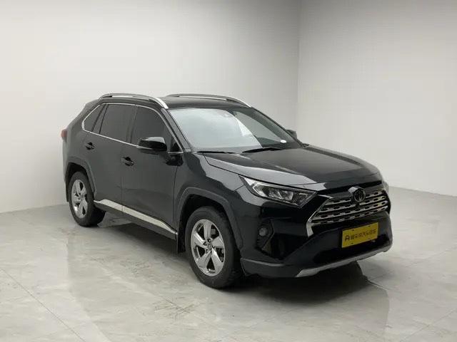 Toyota RAV4, 2022 — фото 9 из 10