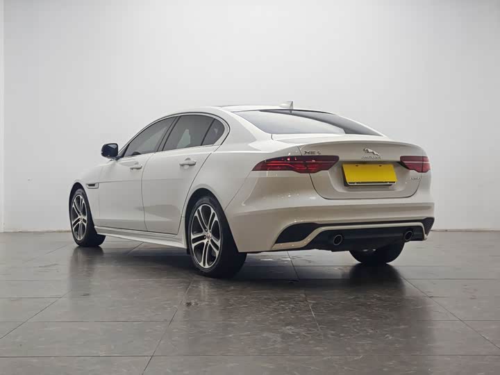 Jaguar XE L, 2022 — фото 4 из 9
