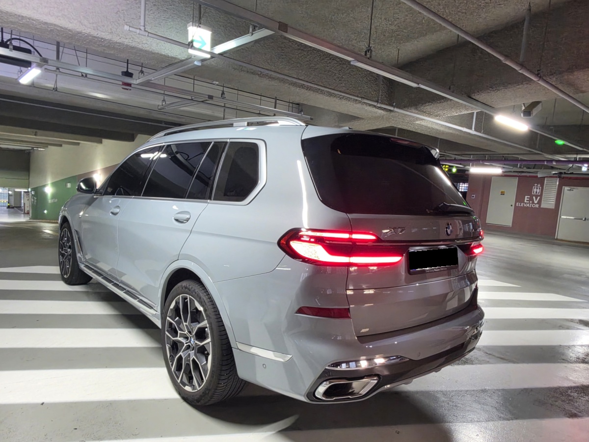 BMW X7, 2025 — фото 4 из 9