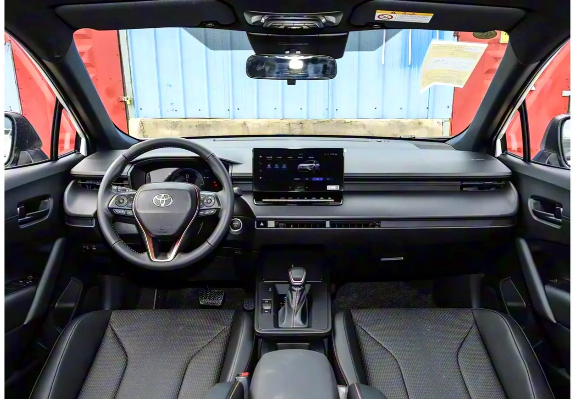 Toyota Corolla Cross, 2026 — фото 4 из 9