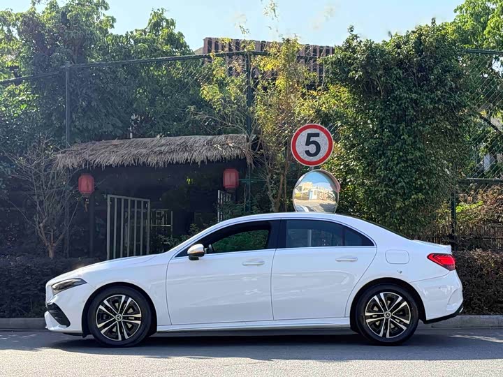 Mercedes-Benz A-Class, 2023 — фото 9 из 9