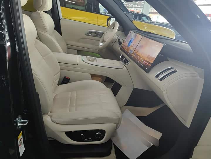 Changan Deepal S09, 2025 — фото 8 из 9