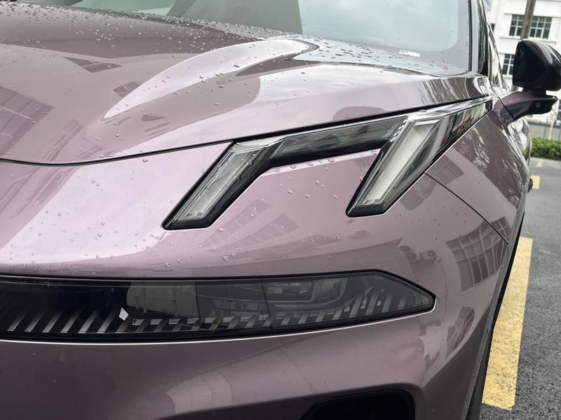 Lynk & Co 07 EM-P Hybrid, 2025 — фото 7 из 12