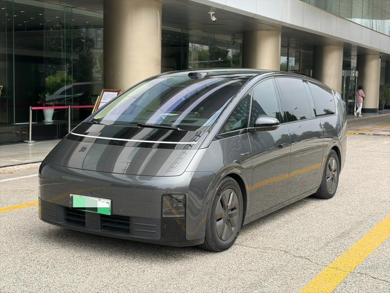 LiXiang Mega, 2025 — купить в Чебоксарах под ключ