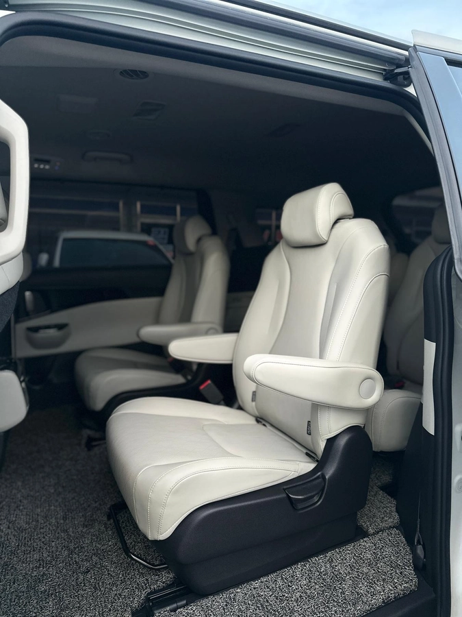 Kia Carnival, 2021 — фото 10 из 12