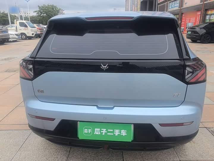 BAIC Arcfox T1, 2025 — фото 6 из 9