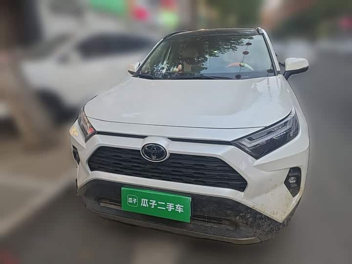 Toyota RAV4, 2023 — фото 2 из 9