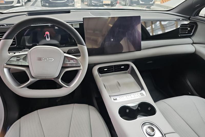 BYD Sea Lion 06 Hybrid/EV, 2025 — фото 7 из 11