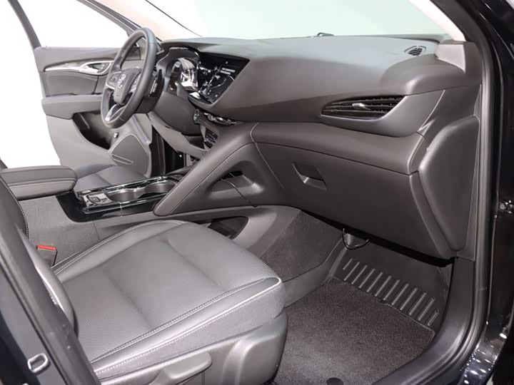 Buick Envision Plus, 2022 — фото 8 из 9