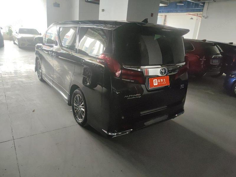 Toyota Alphard, 2021 — фото 3 из 10