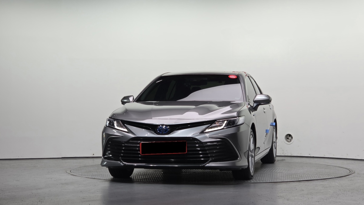 Toyota Camry, 2023 — фото 3 из 12