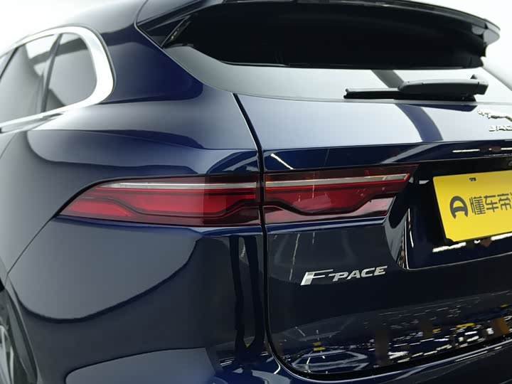 Jaguar F-Pace, 2022 — фото 7 из 9